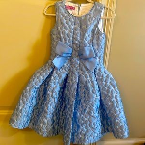 Perfect holiday/birthday dress